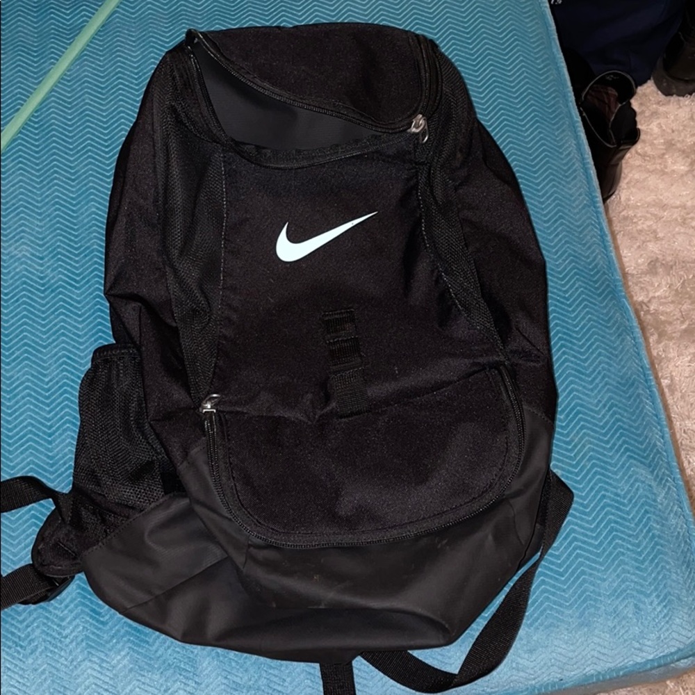 Nike soccer backpack with ball holder